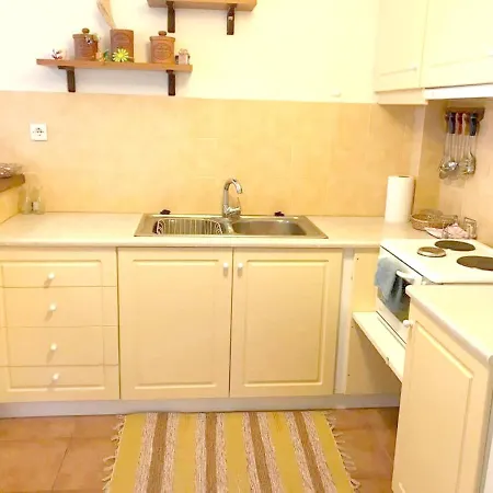 بيت للعطل One Bedroom House At Theologos 500 M Away From The Beach With Sea View And Enclosed Garden