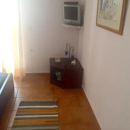 One Bedroom House At Theologos 500 M Away From The Beach With Sea View And Enclosed Garden Vakantiehuis *