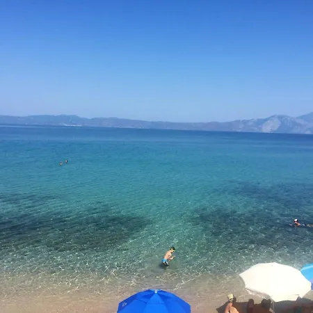 One Bedroom House At Theologos 500 M Away From The Beach With Sea View And Enclosed Garden *